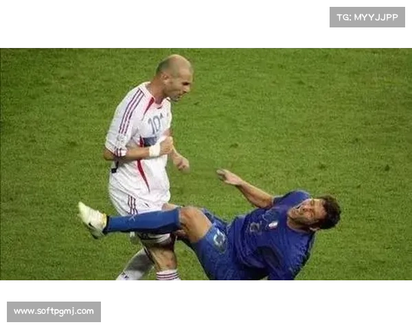 足球历史书籍出版，回顾经典赛事瞬间